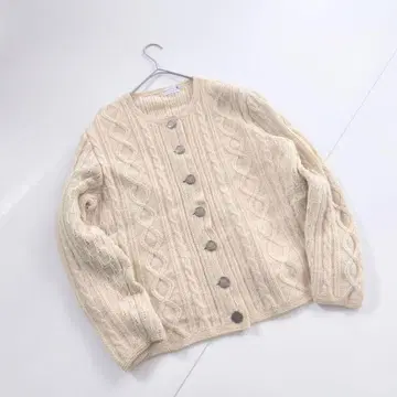 독일 메탈 버튼 티롤리안 니트 A7