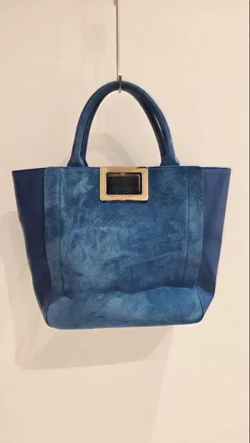 파란 스웨이드 토트백