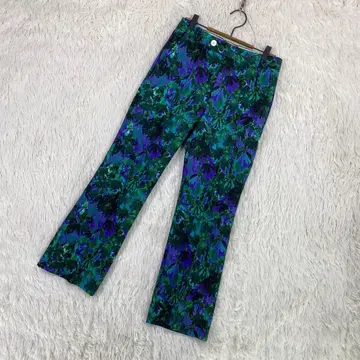 [ PLAN C ] 플랜씨 (38) 세미 플레어 꽃무늬 팬츠