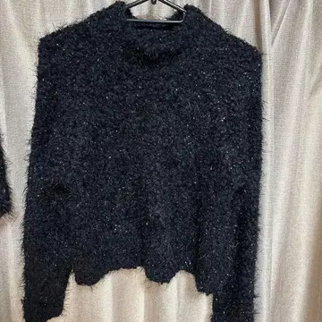 lil Lilly 블랙 퍼 스웨터와 스커트 상하의 세트