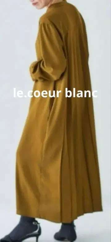 le.coeur blanc 백 플리츠 롱 원피스