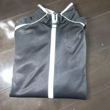 나일론 자켓 블랙 DESCENTE 로고 포함