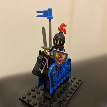 블랙 드래곤 성 피그 기사 흑마