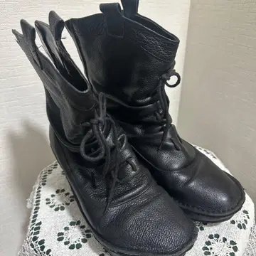 블랙 가죽 지퍼 부츠