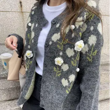 플라워 폼폼 가디건 꽃무늬 자수 그레이 가디건 꽃