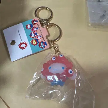 시나몬 산리오 미야쿠미야쿠 클리어 컬러 마스코트 키링