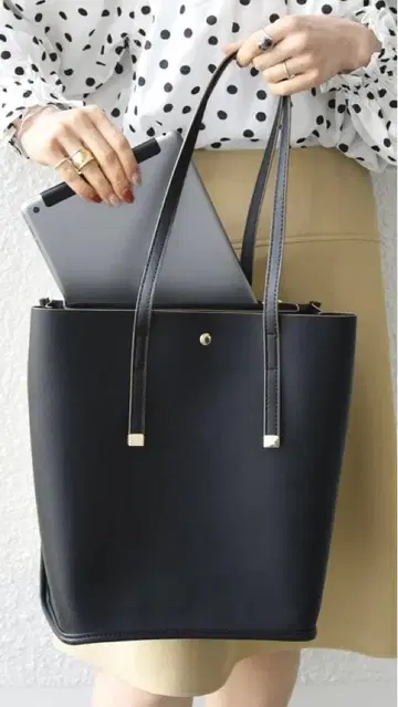 ships 블랙 토트백 A4 사이즈 수납 가능