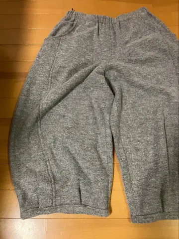 이프 클라쥬 울 혼방 와이드 벌룬형 팬츠