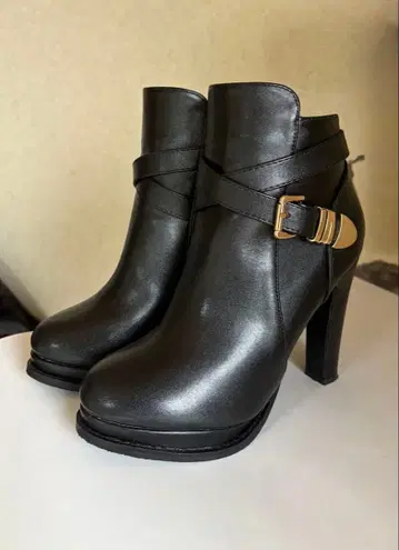 블랙 숏부츠 버클 포함 23cm