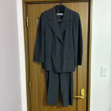 질 샌더 다크 그레이 수트 셋업