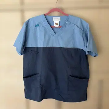 Dickies V넥 스크럽 L 사이즈 파랑/네이비