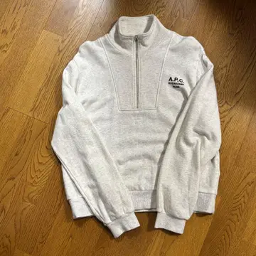 A.P.C. 하프 지퍼 맨투맨 오트밀