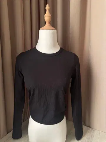 룰루레몬 블랙 리브 긴팔 상의 사이즈 4/XS