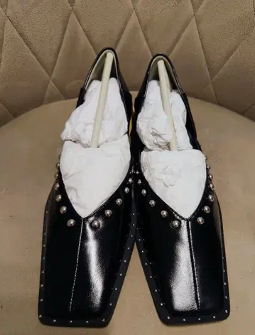 Ameri 아메리 STUDS WOOD HEEL BOBOOSH