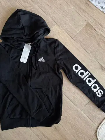 adidas 블랙 후드티 M
