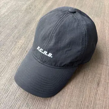 F.C.R.B. 블랙 캡