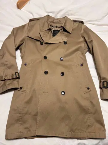 유나이티드 애로우즈 트렌치코트 베이지 M 사이즈 새상품급