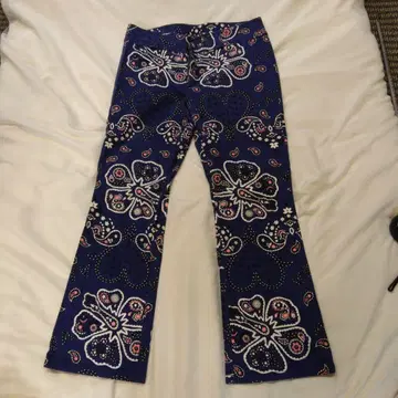 네이비 꽃무늬 부츠컷 데님