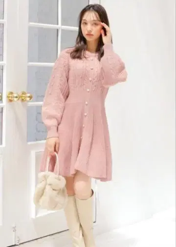 윌 셀렉션 케이블 니트 원피스 더스티 핑크