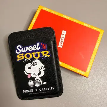PEANUTS x CASETiFY 콜라보 MagSafe 지갑