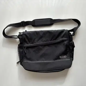 블랙 나일론 숄더백