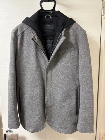ZARA 후드 부착 자켓