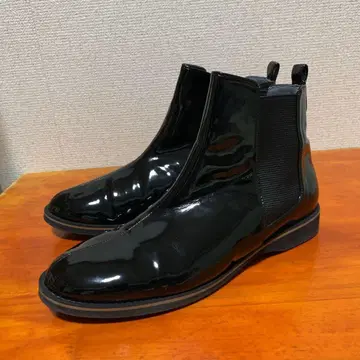 새상품급 버클레이 사이드 고어 부츠 에나멜 블랙 23.5cm