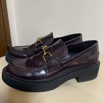 가격 인하 [ 새상품급 ] ZARA 다크 브라운 ( 37 ) 통굽 로퍼