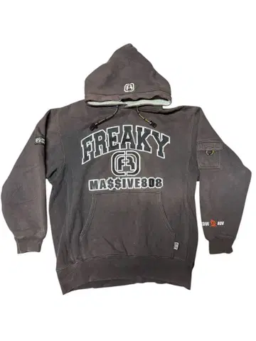 FREAKY MASSIVE(프리키 매시브) 후드티 L