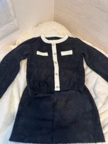 블랙과 화이트의 셋업