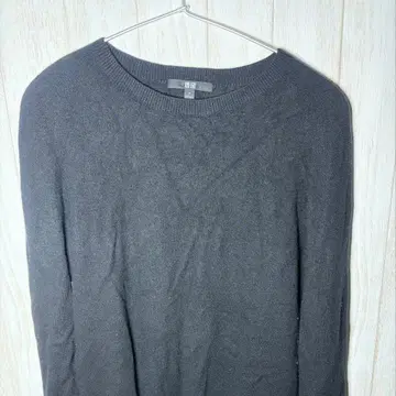 유니클로 캐시미어 니트 스웨터 블랙