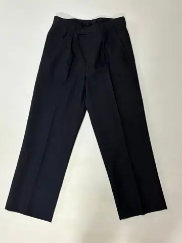 슬랙스 스웨덴 군 투 턱 트라우저