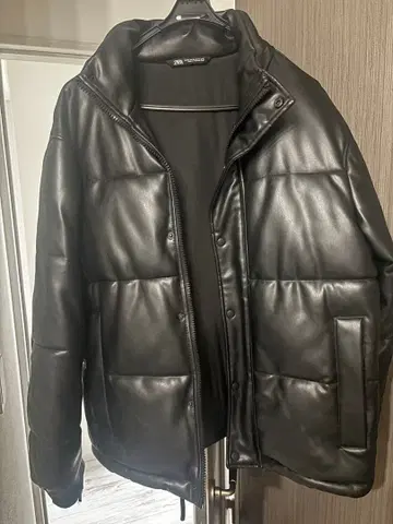 ZARA 가죽 다운 자켓