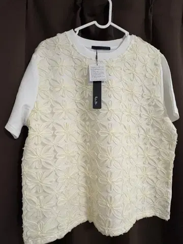 [ 택 포함 미사용 새상품 ] 폴린느브로 꽃무늬 자수 상의