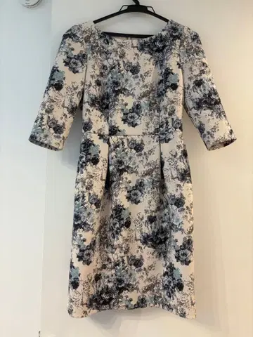 JUSGLITTY 꽃무늬 7부 소매 무릎 기장 원피스