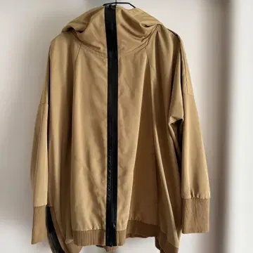 LUCA 새상품급 AVIE 겨자색 후드 부착 점퍼