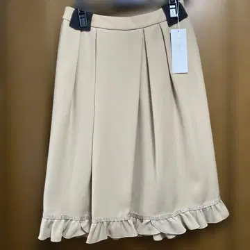 베이지 플레어 스커트 42 새상품