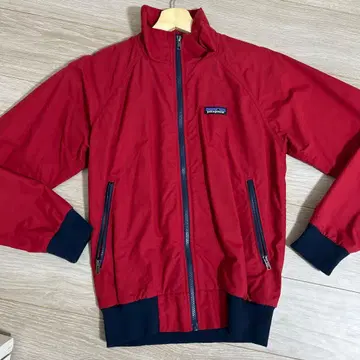 patagonia 빨간색 배기 자켓 사이즈 40