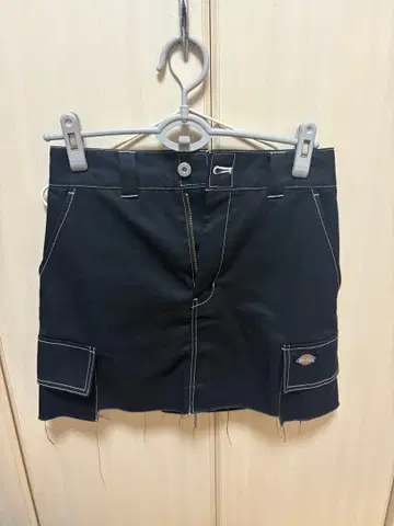 Dickies 블랙 미니 스커트 포켓 부착