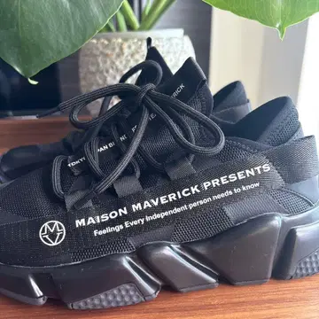 MAISON MAVERICK PRESENTS 스니커즈 24.5cm