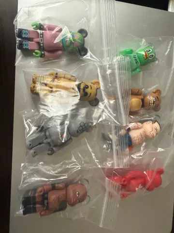 베어브릭 묶음 판매