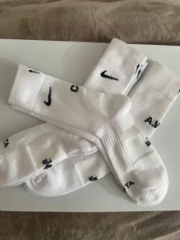 Nike x nocta 화이트 양말 3개 세트 미사용 새상품 25-27