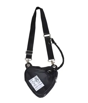 MILKBOY BLOOD PAC BAG 숄더백