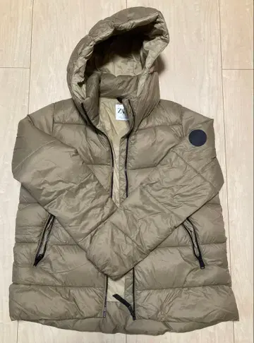 ZARA 후드 부착 다운 자켓 베이지 충전솜