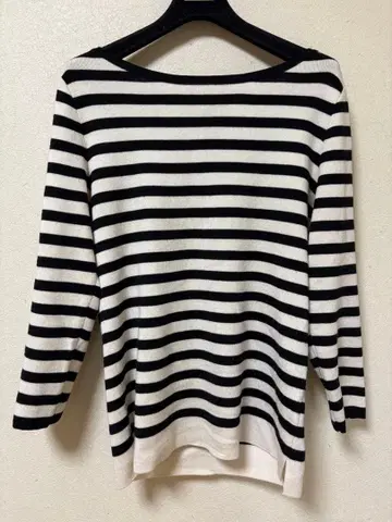 Deuxieme Classr 울 보트넥 보더 골드 버튼