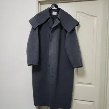 MIESROHE 미스 로에 리사이클 울 빅 칼라 코트