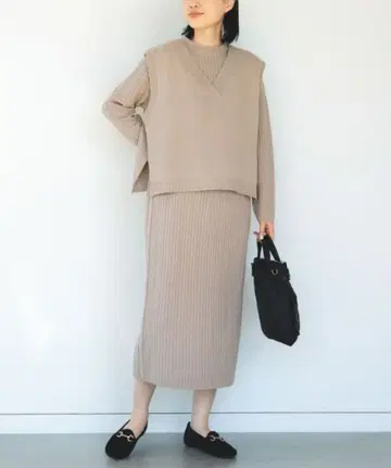 BEAMS HEART 니트 베스트 원피스 베이지