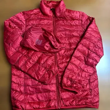 UNIQLO 울트라 라이트 다운 엑스트라 웜 M 빨간색