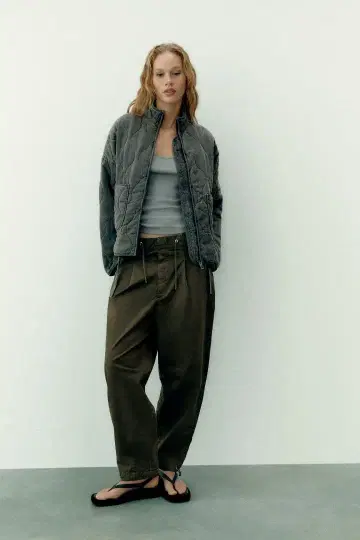 ZARA 그레이 퀼팅 자켓