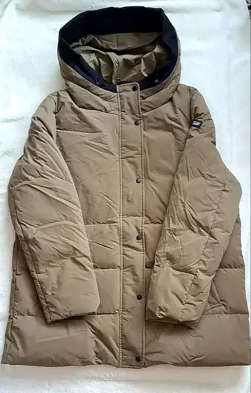 SWITCH MOTION 크로커다일 후드 부착 다운 자켓 카키